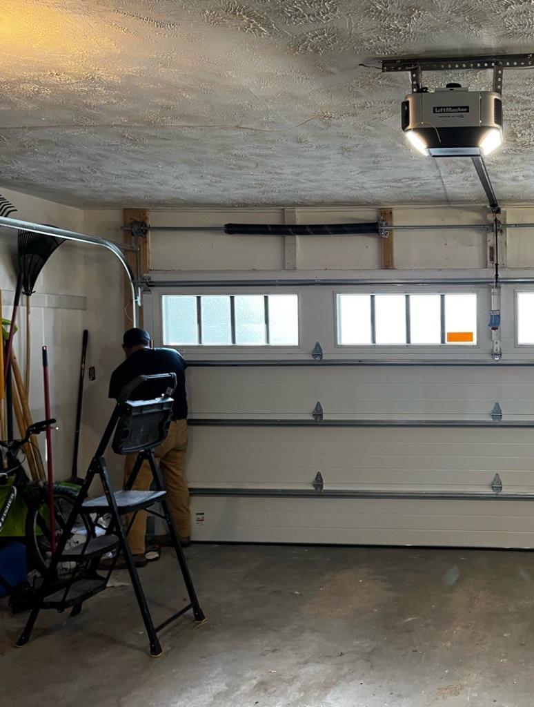 Garage Door Installation Lincoln, NE