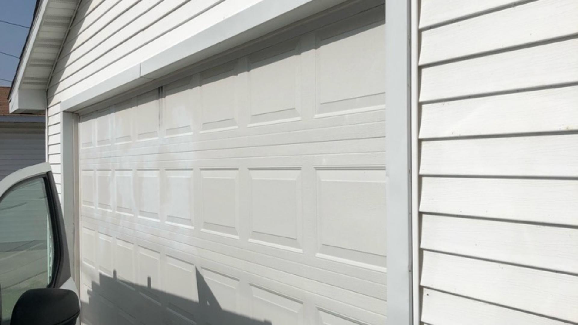 Garage Door Maintenance La Vista